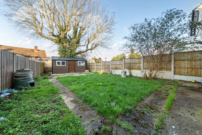 18, Clarendon Green, Orpington photo 2