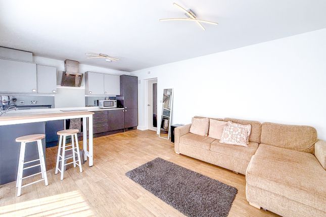 1, The Spinney, Watford photo 2