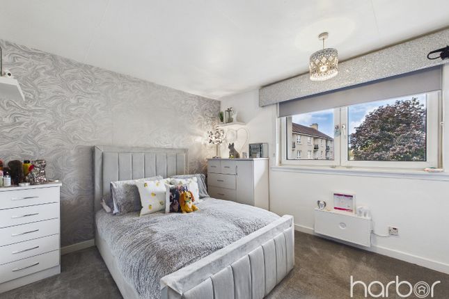 2/1 16 Armadale Path, Dennistoun, City of Glasgow photo 4