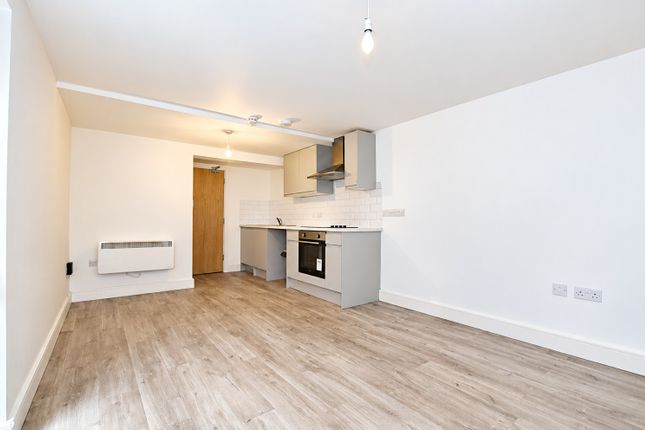 Flat 2, Garton House, College Place, Southampton photo 3