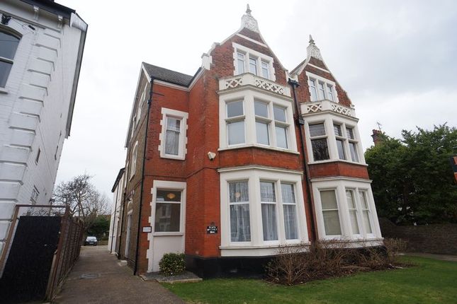 Thumbnail Flat to rent in St. Vincents Road, Westcliff-On-Sea