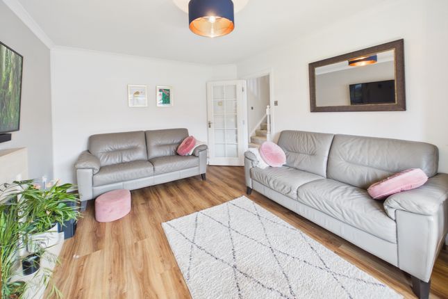 11 St. John's Boulevard, Uddingston photo 4