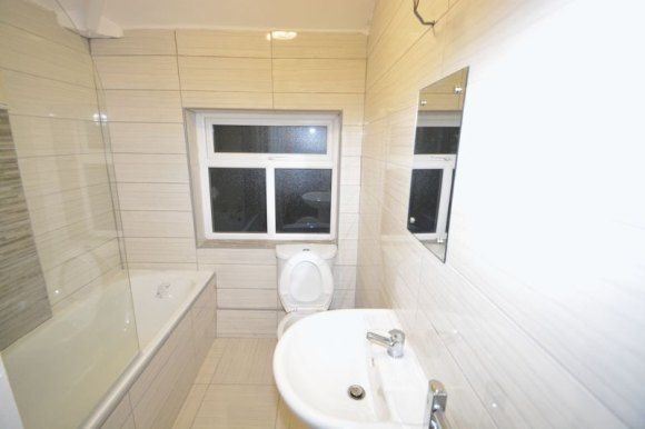 3-bed house on 132, Brudenell Road, Leeds, £541/mo