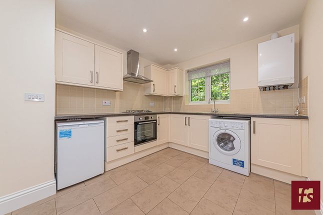 1 Kings Court, 20 Kings Road, Crowthorne photo 3