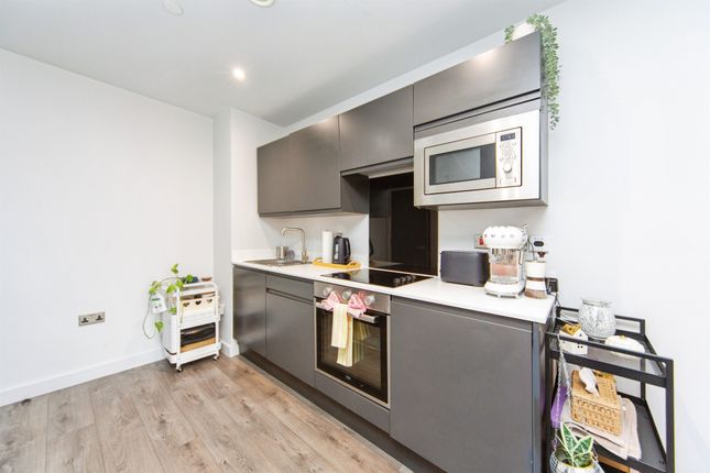Apartment 401, 8, Crump Street, Liverpool photo 4