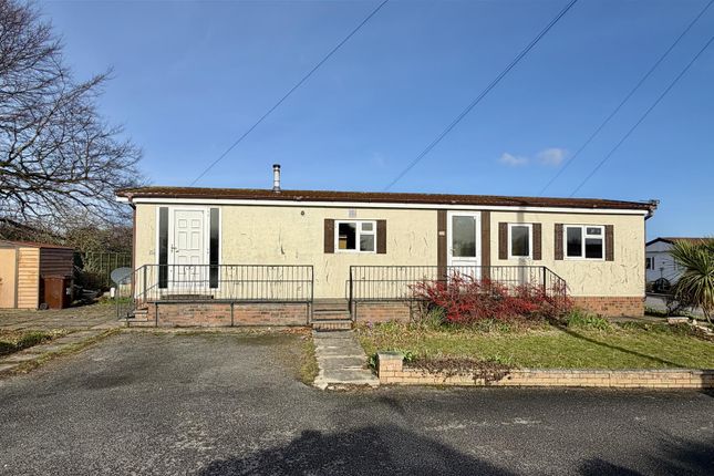 2-bed caravan on 39, Newfield Crescent, Cliff Top Park, Leeds, £75,000