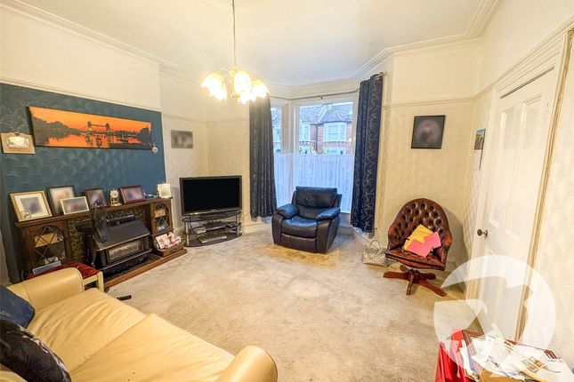 15, Earlshall Road, London photo 2