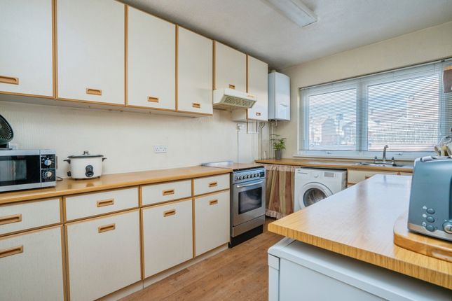 40, Monckton Road, Hampshire photo 4