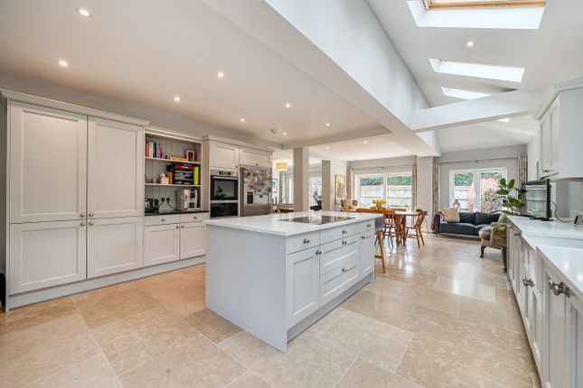 12C, Little Fryth, Wokingham photo 3