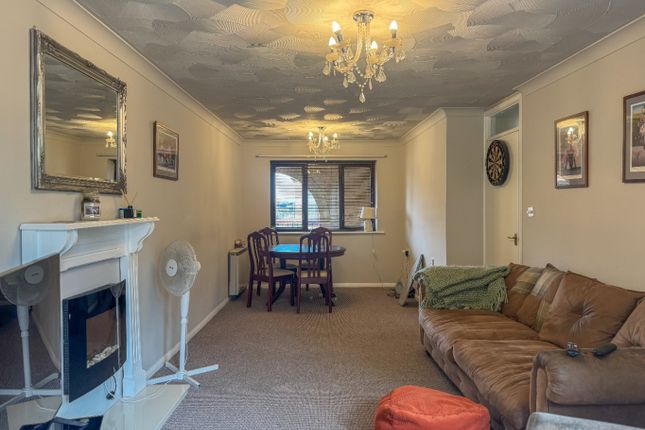 Flat 24, North Hirne Court, King's Lynn photo 3