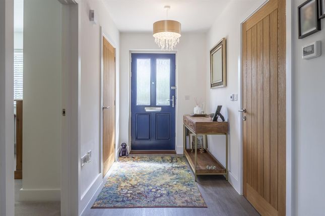 2, Forge Farm Row, Faversham photo 3