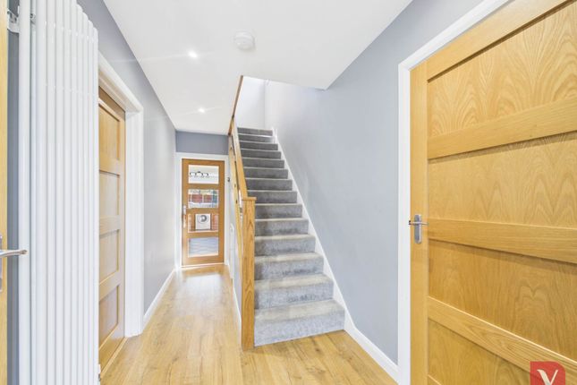 4, Thelby Close, Luton photo 4