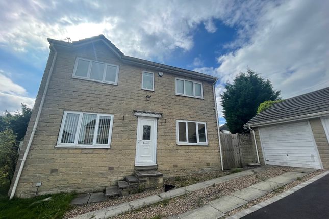 Thumbnail Detached house to rent in Hill Brow Close, Bradford, West Yorkshire