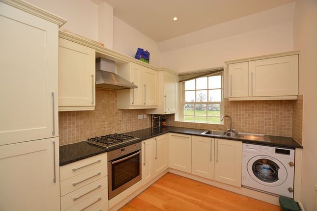 (LettsPay) Flat 36, Lancaster House, Borough Road, Isleworth photo 5