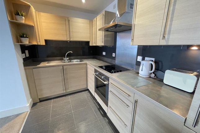 9, Dovercourt, Ferry Court, Cardiff photo 3