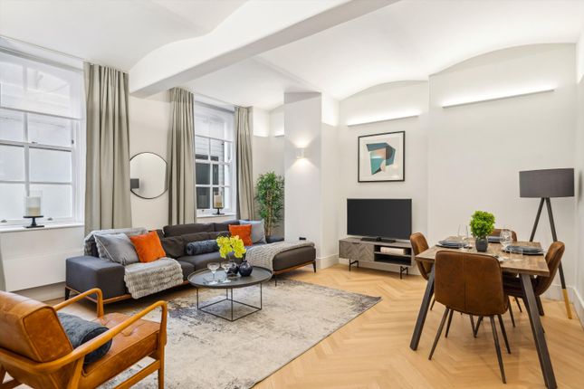 1-bed flat on Kensington Gore, London, £750,000