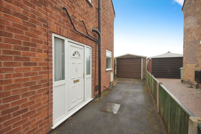 175, North Wingfield Road, Chesterfield photo 2