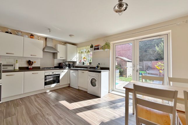 145, Lower Drayton Lane, Portsmouth photo 2