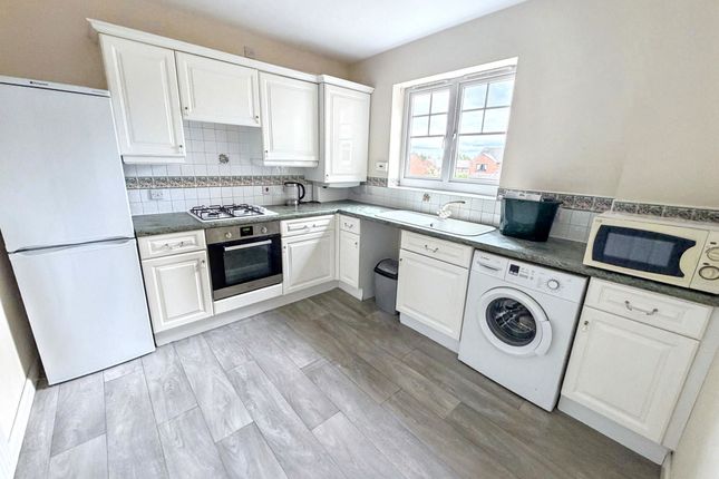 60, Turnberry, Whitley Bay photo 3