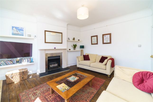 70A,, Southfield Road, London photo 3