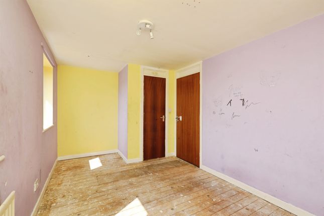48, Hazelby Road, Worksop photo 4