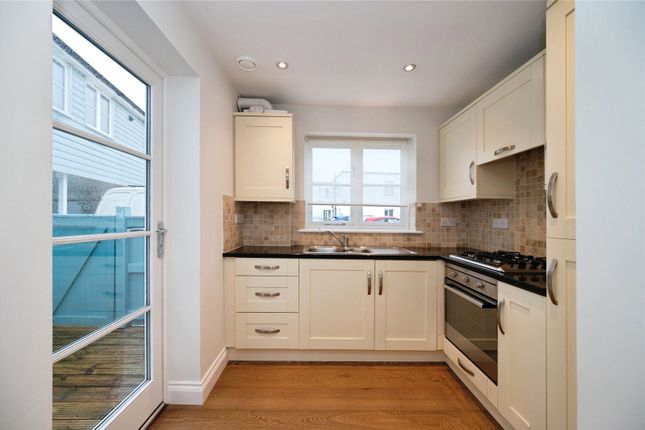 260D,, Sea Front, Hampshire photo 4