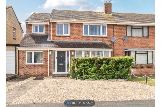 Hamble Road, Swindon photo 3