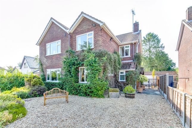 Burnham Green Road, Welwyn, Hertfordshire AL6, 4 bedroom detached house ...