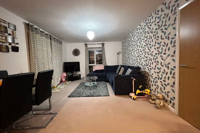 Thumbnail Flat to rent in Pennyroyal Drive, West Drayton