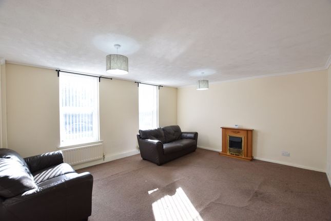11 St. Marys Green, Newcastle Upon Tyne photo 3