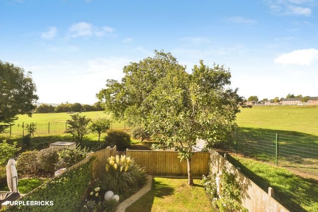 22, Church View, Calne photo 2