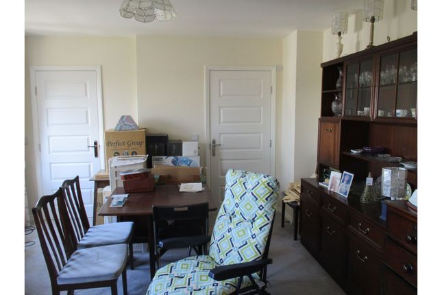 Flat 28/Heath Lodge, Marsh Road, Pinner photo 3
