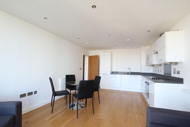 1 Bed Flat To Rent In Halo Tower 158 High Street Stratford