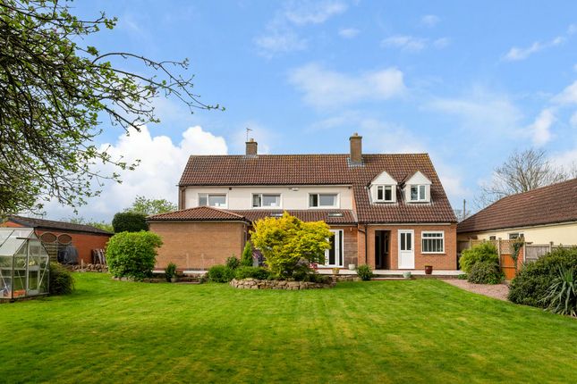 Detached house for sale in Green Lane Brinklow, Warwickshire