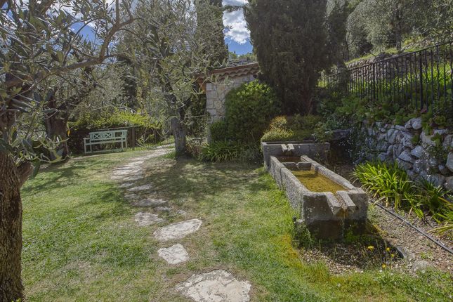 Property for sale in Speracedes, Provence-Alpes-Cote D'azur, 06530, France