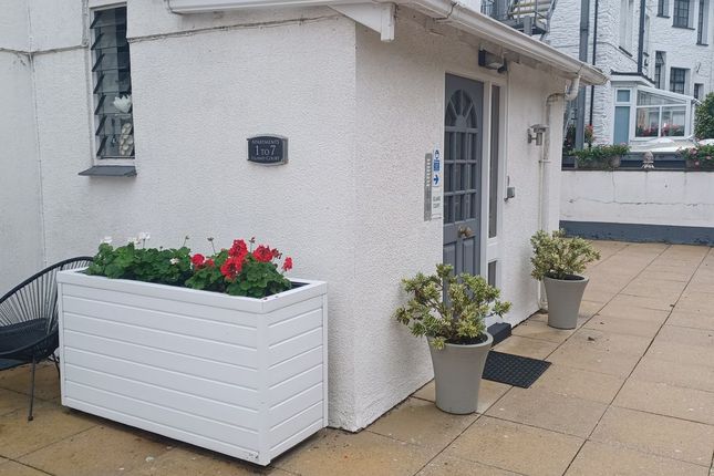 2, Island Court, Looe photo 2