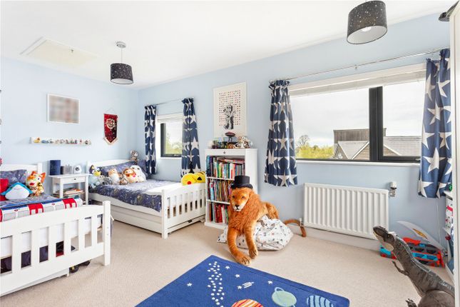 End terrace house for sale in Kerlin View, London