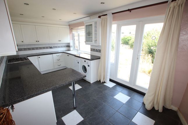 4 Sheppard Close, Clacton on Sea photo 4