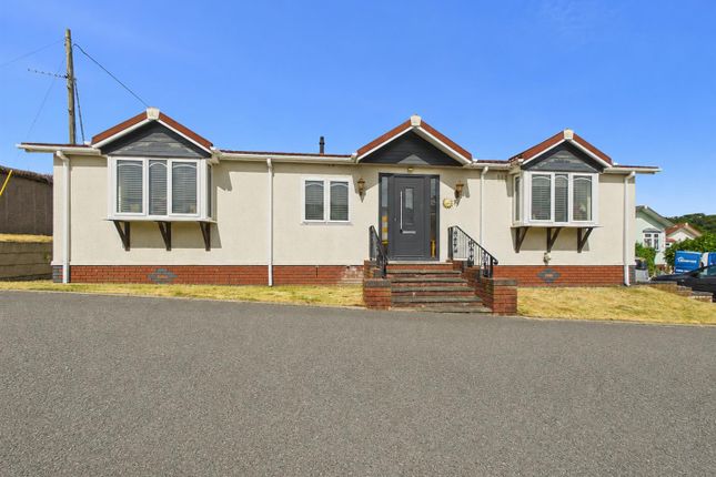 2-bed caravan on 31, Lower Lodge Park, Rugeley Road, Rugeley, £200,000