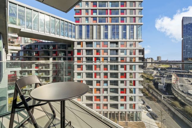 Flat to rent in Portlands Place, East Village