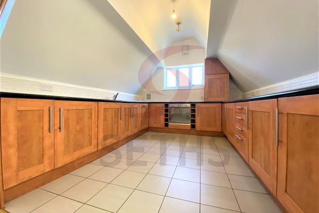 Apartment F, Knighton Hayes Manor, 6A, Ratcliffe Road, Leicester photo 2