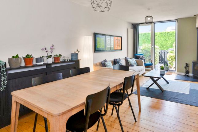 16, Hillpark Loan, Edinburgh photo 4