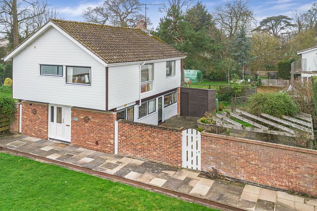 4-bed house on 2, Courtyards, Little Shelford, £660,000