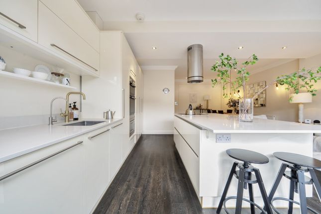 317, Firs Lane, London photo 3
