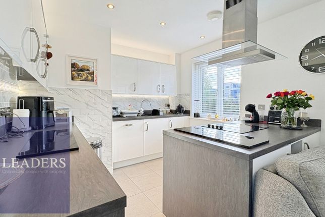 62, Westrop Drive, Halstead photo 2