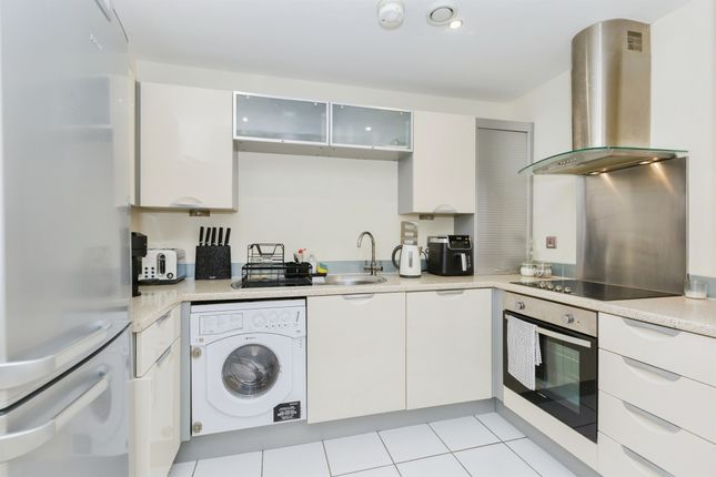 Flat 96, The River Buildings 30-32, Western Road, Leicester photo 3