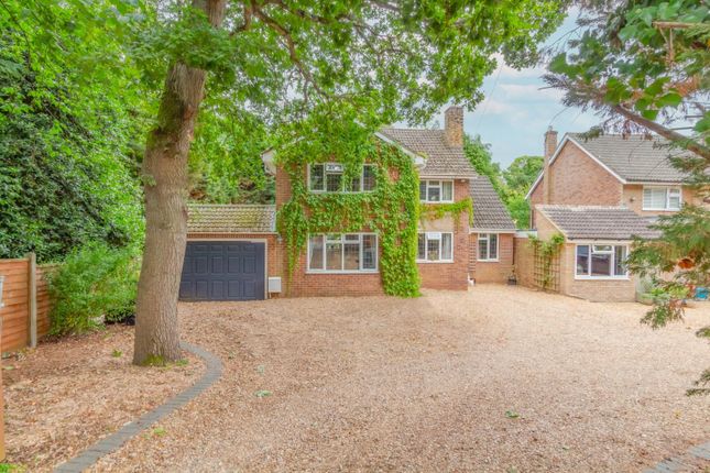 Thumbnail Detached house for sale in Heath Road, Leighton Buzzard