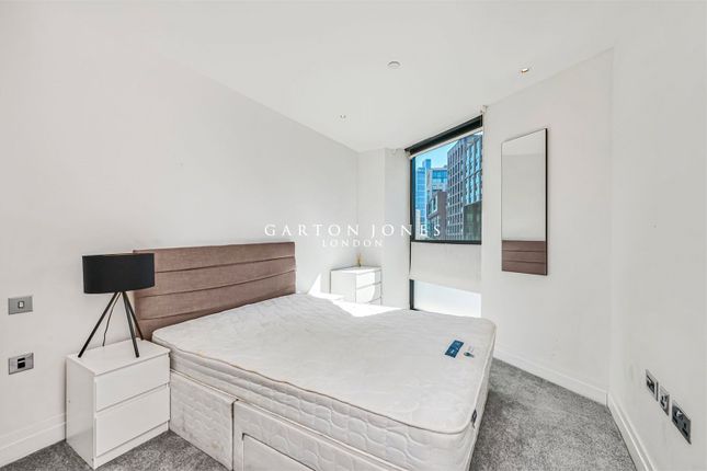14, 2 Riverlight Quay, London photo 4