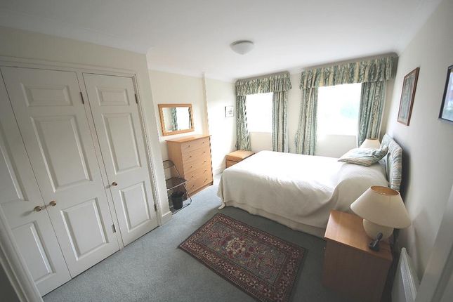 Flat 306, 108, Regency Street, London photo 4