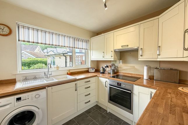 150, Caldercliffe Road, Huddersfield photo 4